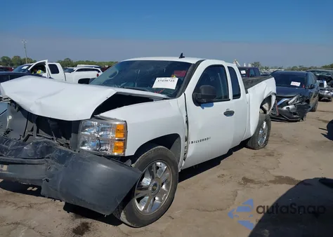 2008 Chevrolet Silverado 1500 Work Truck z USA, uszkodzony, nr VIN 2GCEC19C281305905